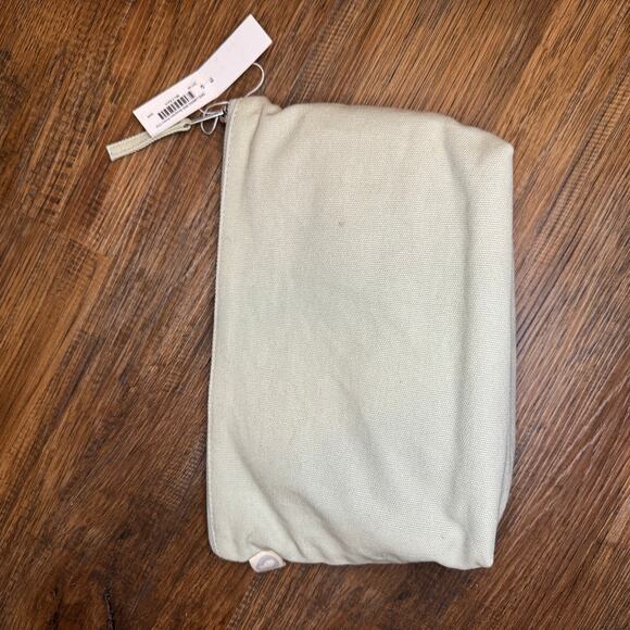 La Dolce Vida canvas clutch makeup bag Quilted Koala Seaglass Green Clutch - Picture 6 of 9